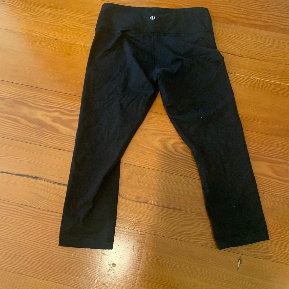 Lululemon 3/4 length lengings